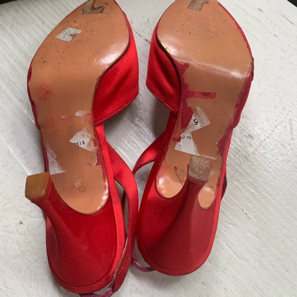 Stuart Weitzman red strapped back shoe size 7B - Picture 7 of 8
